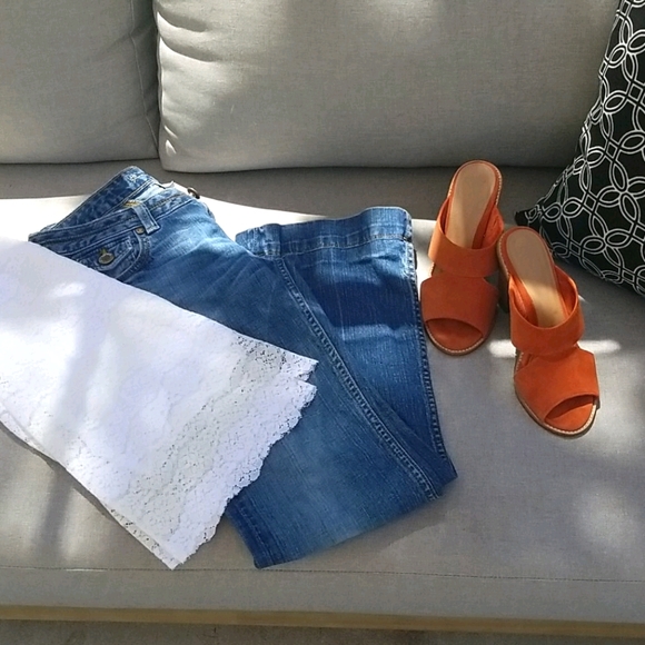 UGG CORAL SLIP ON HEELS - Picture 2 of 12